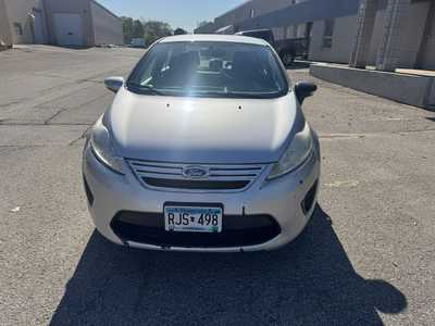 2013 Ford Fiesta, $5400. Photo 8