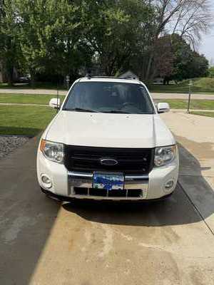 2009 Ford Escape, $8000. Photo 2