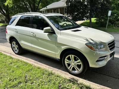2012 Mercedes-Benz M-Class, $9700. Photo 1