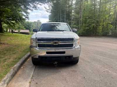 2012 Chevrolet 2500 Crew Cab, $16000. Photo 2