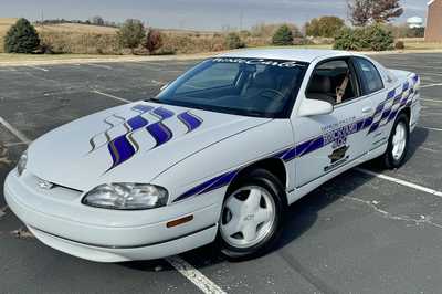 1995 Chevrolet Monte Carlo, $25000. Photo 1