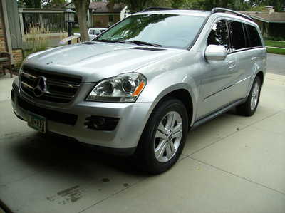 2009 Mercedes-Benz GL-Class, $6950. Photo 3