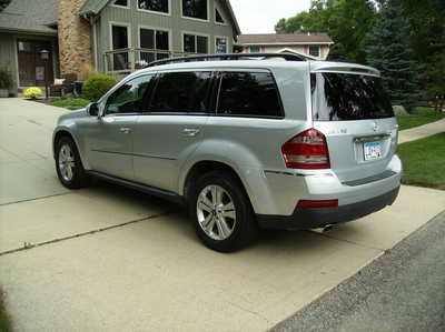 2009 Mercedes-Benz GL-Class, $6950. Photo 4
