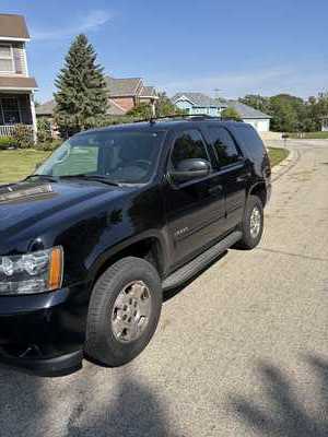 2013 Chevrolet Tahoe, $12000. Photo 1