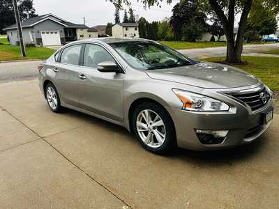 2014 Nissan Altima, $7500. Photo 1