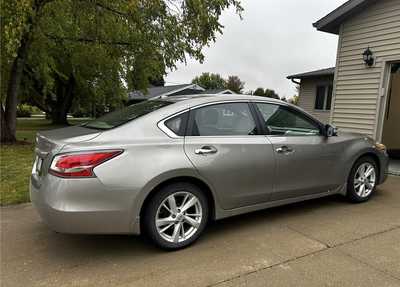 2014 Nissan Altima, $7500. Photo 2