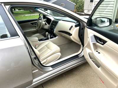 2014 Nissan Altima, $7500. Photo 6