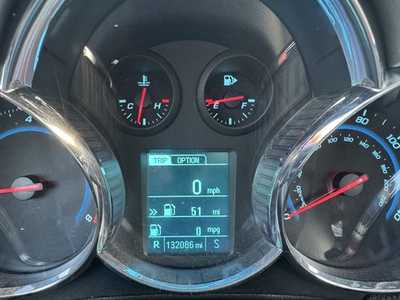 2013 Chevrolet Cruze, $7000. Photo 2