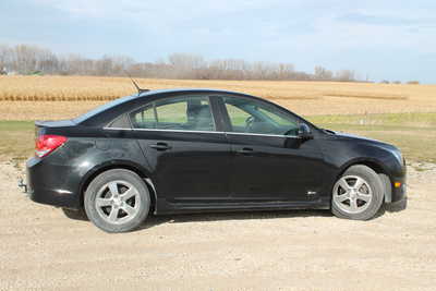 2012 Chevrolet Cruze, $3800. Photo 3