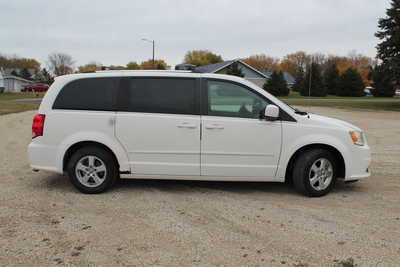 2011 Dodge Caravan, Grand, $3200. Photo 3