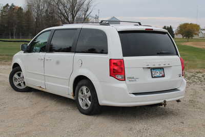 2011 Dodge Caravan, Grand, $3200. Photo 5