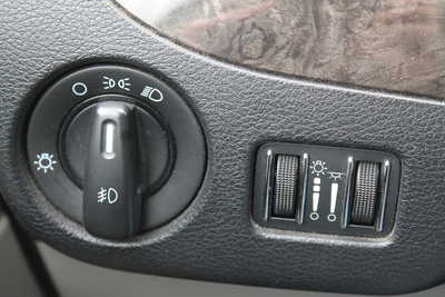 2011 Dodge Caravan, Grand, $3200. Photo 12