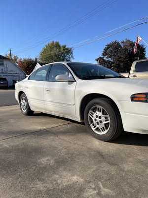2005 Pontiac Bonneville, $9800. Photo 1
