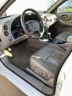 2005 Pontiac Bonneville, $9800. Photo 3