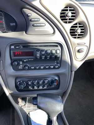 2005 Pontiac Bonneville, $9800. Photo 5