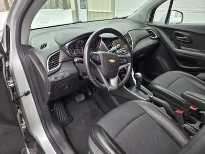 2019 Chevrolet Trax, $9650. Photo 5