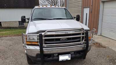 2001 Ford F350 Crew Cab, $39999. Photo 5