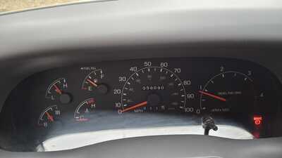 2001 Ford F350 Crew Cab, $39999. Photo 9