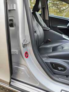 2015 Volvo V60, $7400. Photo 10