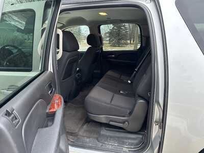 2011 Chevrolet Suburban, $6500. Photo 8