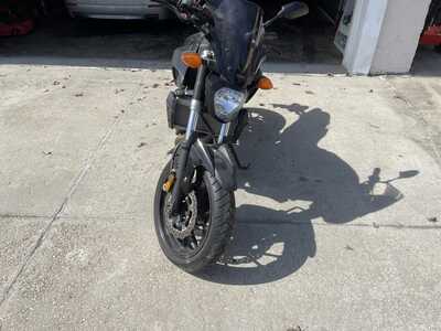 2016 Yamaha Motorcycle, $6000. Photo 3