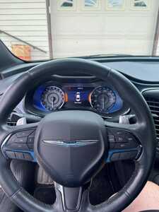 2015 Chrysler 200, $13995. Photo 4