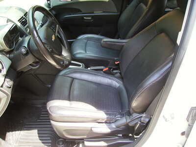 2015 Chevrolet Sonic, $5995. Photo 10