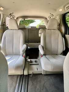 2013 Toyota Sienna, $10995. Photo 6