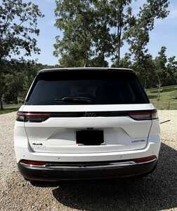 2023 Jeep Grand Cherokee, $24500. Photo 2