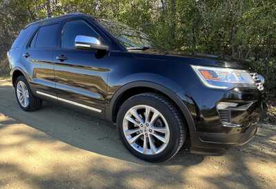 2019 Ford Explorer, $14750. Photo 4