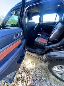 2019 Ford Explorer, $14750. Photo 8