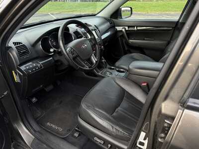 2013 Kia Sorento, $3900. Photo 6