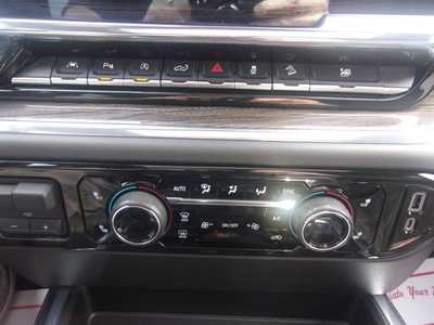 2022 Chevrolet 1500 Crew Cab, $36999.0. Photo 6