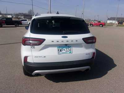 2023 Ford Escape, $16999.0. Photo 6