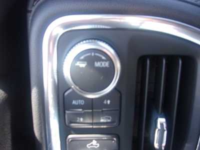2020 GMC 1500 Crew Cab, $32990.0. Photo 11
