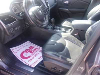 2020 Jeep Cherokee, $19999.0. Photo 8