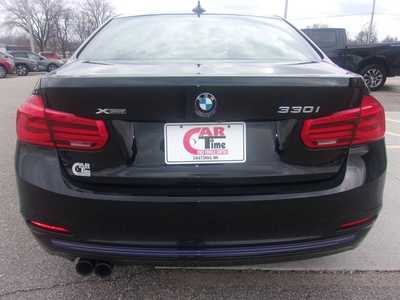 2018 BMW 3 Series, $19990.0. Photo 4