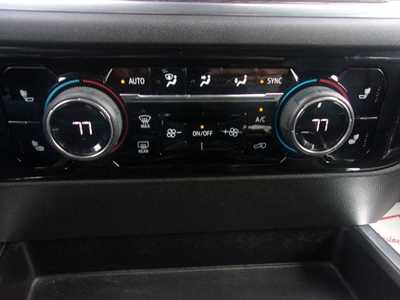 2022 Chevrolet 1500 Crew Cab, $36999.0. Photo 10