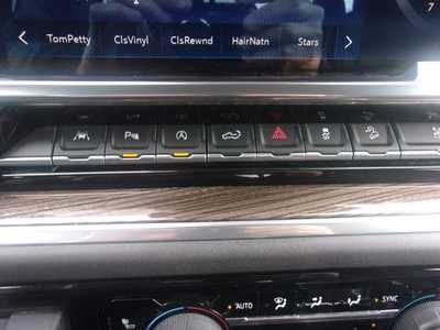 2022 Chevrolet 1500 Crew Cab, $36999.0. Photo 12