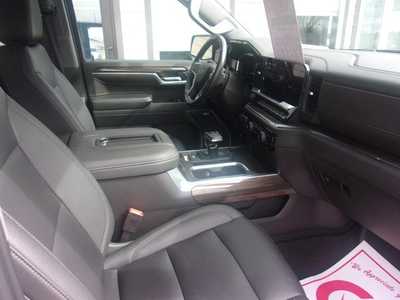 2022 Chevrolet 1500 Crew Cab, $36999.0. Photo 7