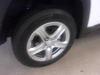 2023 Jeep Compass, $17999.0. Photo 6