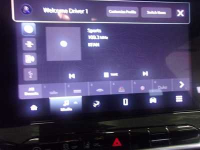 2023 Jeep Compass, $17999.0. Photo 9
