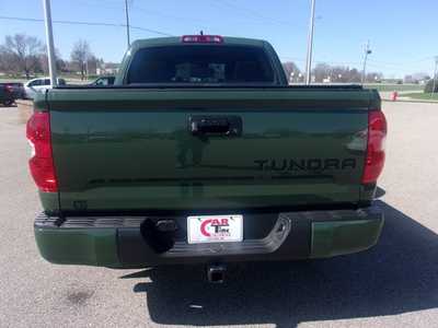 2021 Toyota Tundra Crew Cab, $36999.0. Photo 5