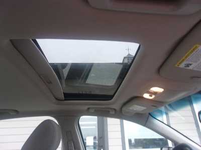 2011 Ford Fusion, $6990.0. Photo 9