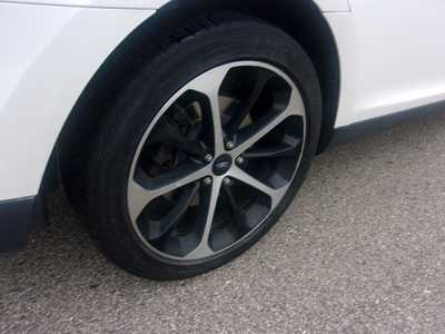 2014 Ford Taurus, $8999.0. Photo 6