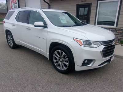 2021 Chevrolet Traverse, $25999.0. Photo 2