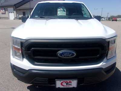 2022 Ford F150 Reg Cab, $19999.0. Photo 3