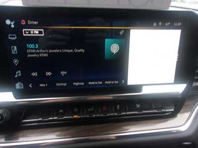2022 Chevrolet 1500 Crew Cab, $31999.0. Photo 11