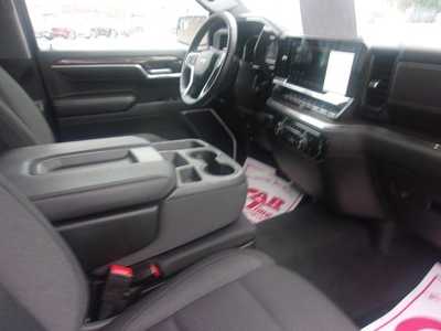 2022 Chevrolet 1500 Crew Cab, $31999.0. Photo 6