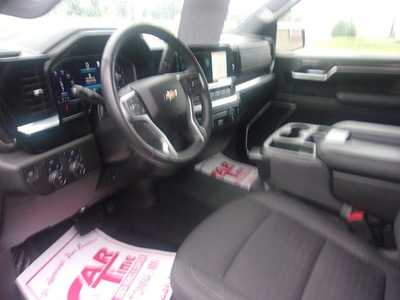 2022 Chevrolet 1500 Crew Cab, $31999.0. Photo 9